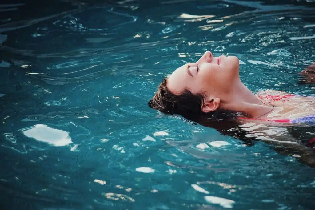 Top 10 Swimming Benefits – Burn Fat, Build Muscle & Boost Heart Health