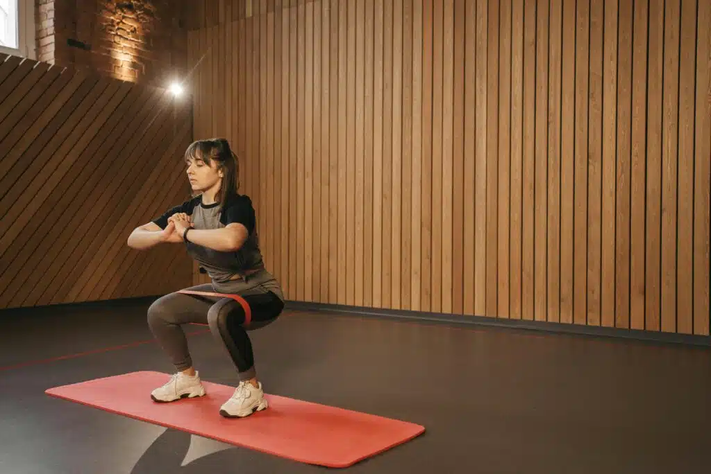 Squats and Planks for Belly Fat – Best Home Workout Routine